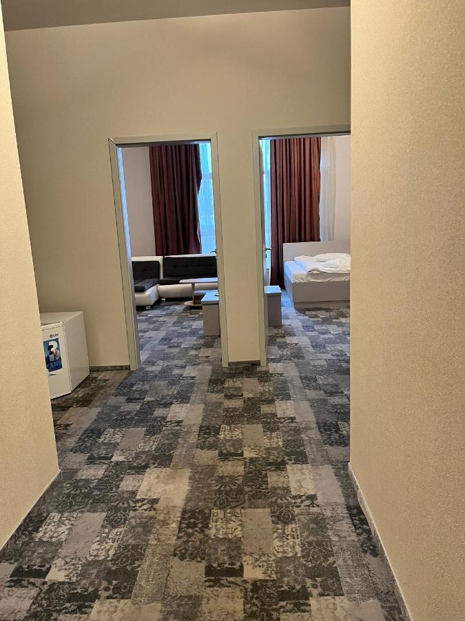 Albert Hotel بلوييست المظهر الخارجي الصورة