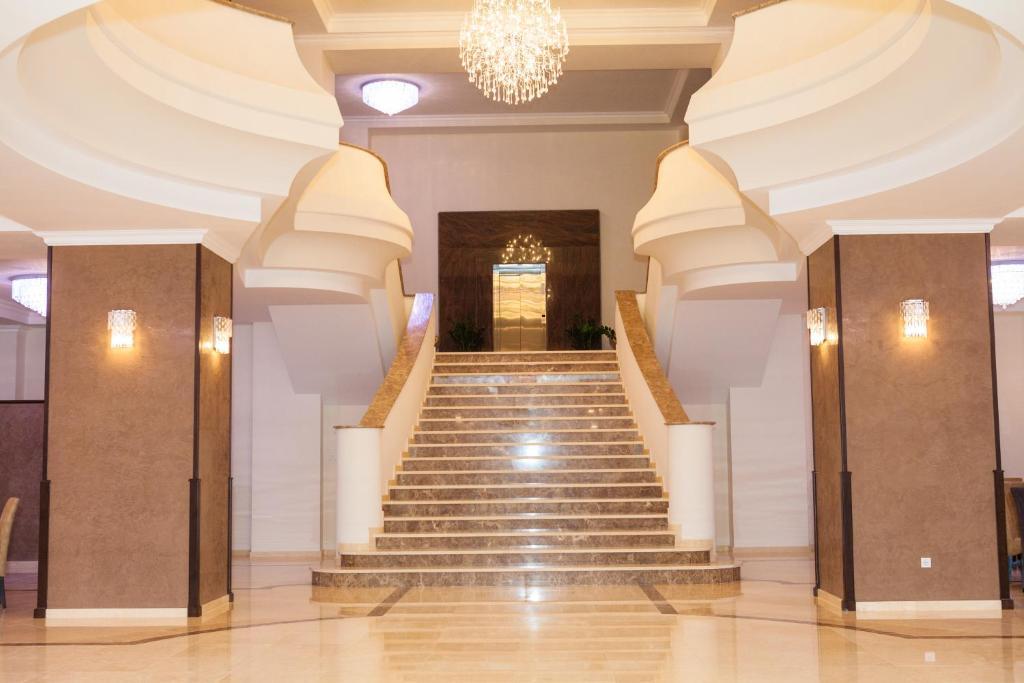 Albert Hotel بلوييست المظهر الخارجي الصورة